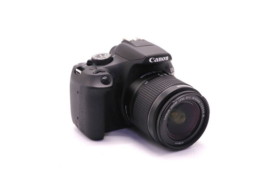 Фотоаппарат Canon EOS 2000D kit (пробег 8545 кадров)
