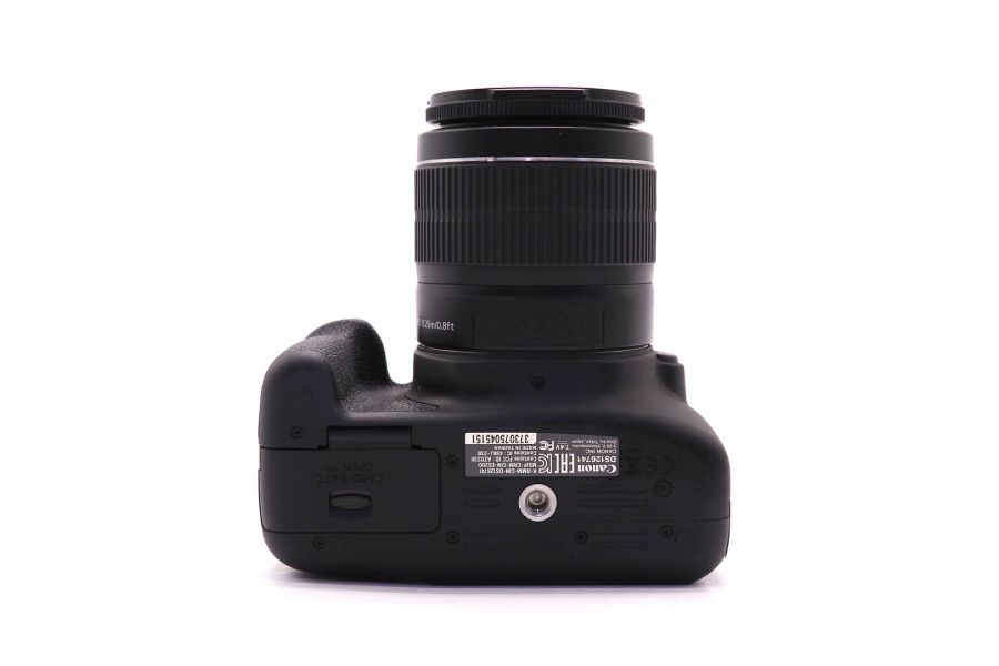 Фотоаппарат Canon EOS 2000D kit (пробег 8545 кадров)