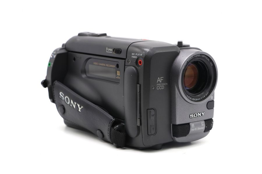 Видеокамера Sony CCD-TRV50E