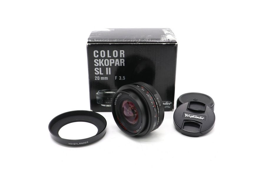 Voigtlander 20mm f/3.5 Color Skopar SL II в упаковке