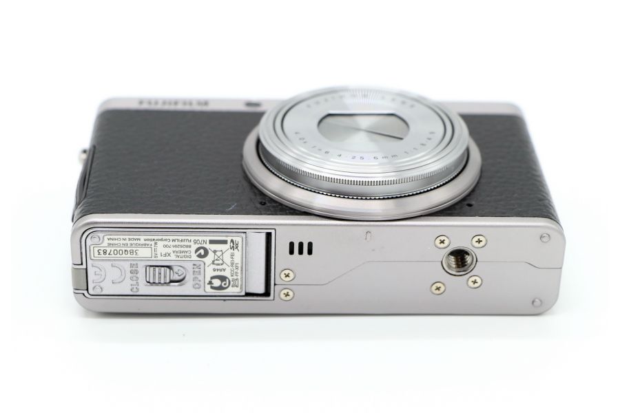 Fujifilm XF-1 б/у