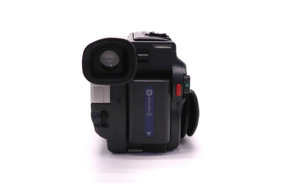 Видеокамера Sony CCD-TR748E (Japan) в упаковке 