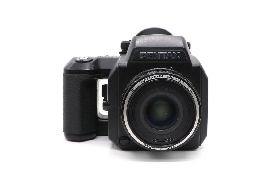 Pentax 645N II + SMC Pentax-FA 645 75mm f/2.8
