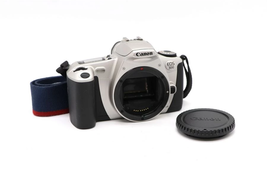 Купить Canon EOS 300 body с доставкой по цене 7 340 Р – FOTOCCCP