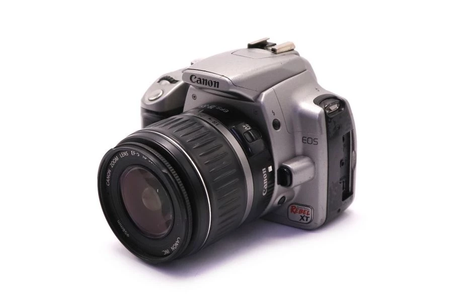 Купить Canon EOS Rebel XT kit (Japan) с доставкой по цене 3 820 Р – FOTOCCCP