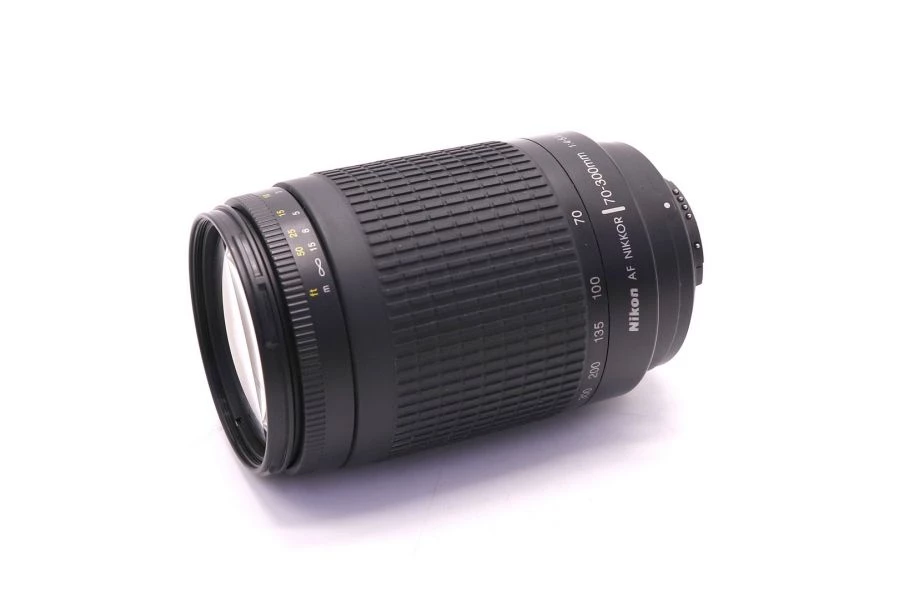 Купить Nikon 70-300mm f/4-5.6G AF Nikkor (черный) с доставкой по цене 8 490 Р – FOTOCCCP